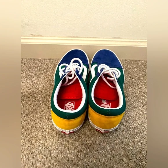 Size 10 “Yacht Club” van old skool - Picture 3 of 4